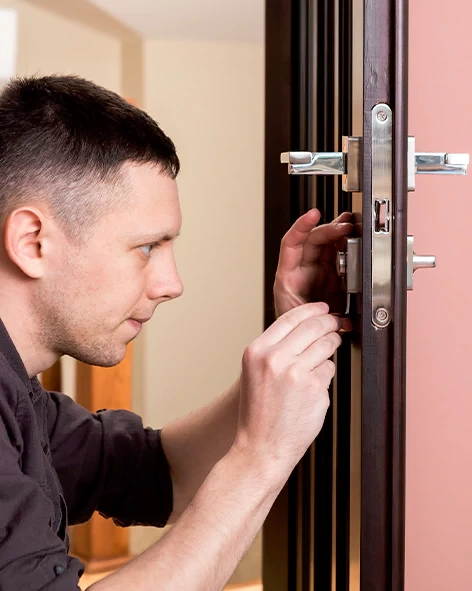 : Professional Locksmith For Commercial And Residential Locksmith Services in Bell, CA