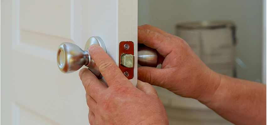 AAA Locksmiths For lock Replacement in Bell, California