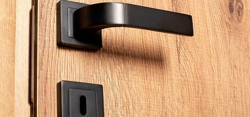 Weekend Lockout Assistance Troubleshooting in Bell, California